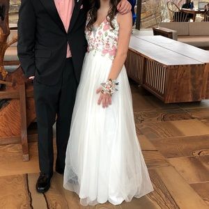 Sleeveless embroidered floral white prom dress